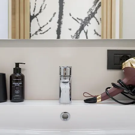 Hellochalet - Pandora Mountain View With Jacuzzi, Garage And Storage * ブレウイル・チェルヴィナイア